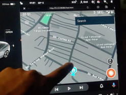 На машинах Tesla наконец-то можно запустить Android Auto