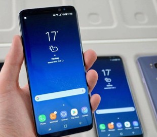 Samsung официально разрешили не обновлять смартфоны старше двух лет