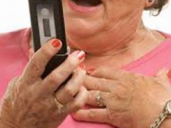 В Харькове мошенники обманули пенсионерку на 20 тысяч гривен и 600 долларов США