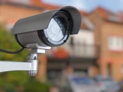 Миллионы подключенных к интернету камер видеонаблюдения уязвимы к перехвату видео