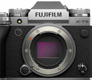 Fujifilm припинила приймати замовлення на камеру X-T5 через ажіотажний попит