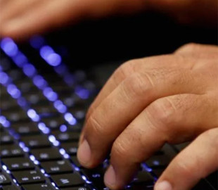 Що може тягнути багато світла: 3 прилади, які не можна залишати в режимі очікування