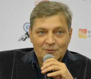 У Росії суд заочно заарештував журналіста Невзорова