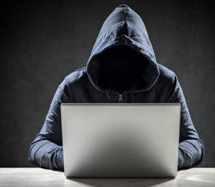 Жінка втратила 25 тисяч гривень, намагаючись отримати через інтернет соціальну допомогу