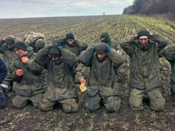 Росіянка не захотіла говорити з сином у полоні в Україні: відео про "матір року" стало мемом