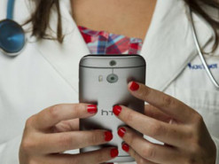 Во Франции разработали тест на коронавирус, который проводится с помощью смартфона