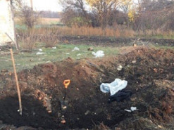 Від вибуху у дворі свого будинку загинула вся родина