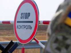 Зеленський доручив уряду розглянути скасування безвізу з Білоруссю