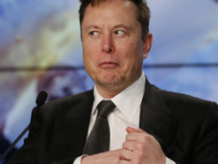 Ілона Маска зобов’язали видалити твіт 2018 року і повернути на роботу звільненого співробітника