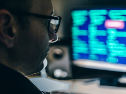 Данные клиентов крупной биржи находятся в опасности