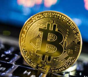 Публичная компания из Канады инвестирует до $1,5 млн в биткоин