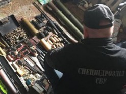 СБУ задержала жителя Одессы, который продавал оружие из зоны АТО через Интернет
