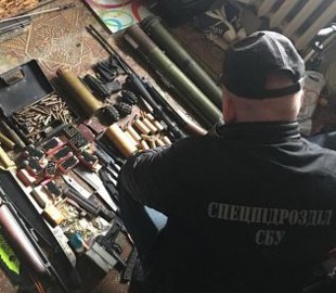 СБУ задержала жителя Одессы, который продавал оружие из зоны АТО через Интернет