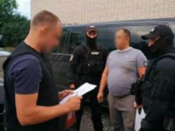 Правоохранители разоблачили преступную группу, которая сбывала фальшивые украинские документы