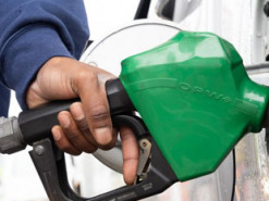 Ціни на бензин та дизель та автогаз знижуються: скільки коштує паливо на АЗС