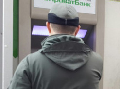 Гроші не видали, але списали: українець розповів, як за хвилину втратив 20 тис. гривень з картки ПриватБанку