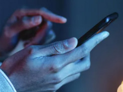 Захистіть смартфон від злому і вірусів: як вимкнути автозавантаження у Telegram