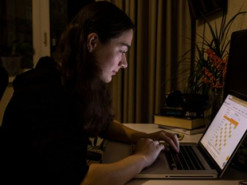 Як зберегти домашню техніку при відключеннях електроенергії: важливі правила