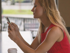 Пользователи смартфонов чаще раскрывают личную информацию в интернете, чем пользователи ПК