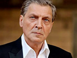 Невзоров рассказал, кто в России мечтает залезть на еще теплый трон Путина