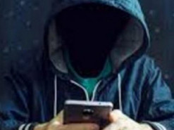 Псевдобанкір виманив у жінки 88 тисяч гривень