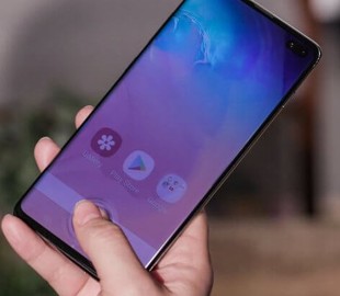 Почему Galaxy S10+ стоит так дорого?