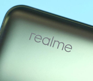 Флагманский Realme Race показался на фото