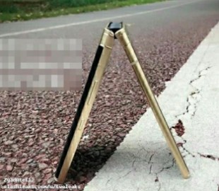 Складывающийся Samsung SM-W2018 появился на фото