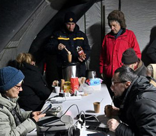 Без світла і в мороз: скільки реально працює мобільний зв’язок та інтернет в Україні