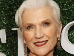 Мать Илона Маска поделилась с фанатами уникальными фото из молодости