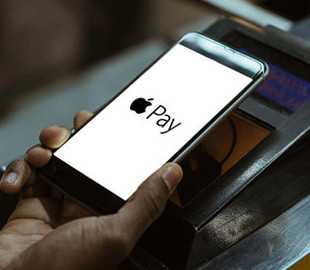 Apple Pay заблокировала расчеты российскими карточками "Мир"