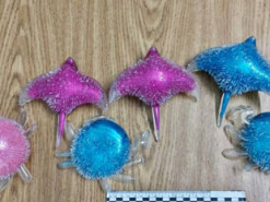 Одесситы отправляли наркотики за границу в посылках с детскими игрушками