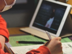 Найбільшою проблемою дистанційного навчання є технічне забезпечення