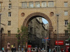 У мережі показали, який вигляд мала найдорожча вулиця Києва в 1980-х роках. Фото