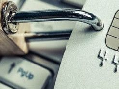 Украли с банковских счетов более 14 млн грн: на Житомирщине пойдет под суд ОПГ с главбухом филиала банка