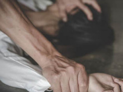 Журналисты узнали имя российского оккупанта, который изнасиловал женщину под Киевом и убил ее мужа