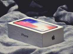 Почему iPhone X был снят с продаж