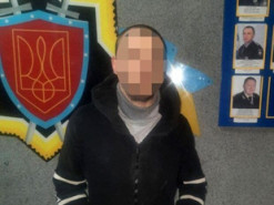 У Миколаєві чоловік намагався пограбувати магазин мобільного зв’язку