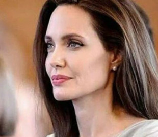 В сети показали, как Анджелина Джоли изменилась за десять лет (фото)