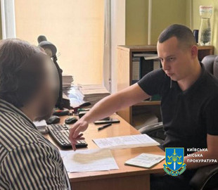 Шантажист вимагав у дівчини $10 тисяч за нерозповсюдження її «пікантних» фото