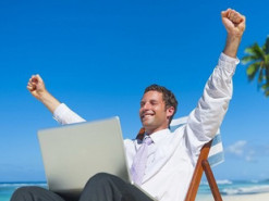 Геніальність на межі аферизму: ІТ-фахівець створив скрипт, який повністю замінив його на роботі