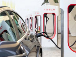 Tesla установила зарядные станции Supercharger вдоль Великого шелкового пути в Китае