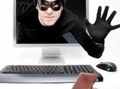 Заплатив і залишився без роботи: аферисти обманюють українців, які намагаються працевлаштуватися