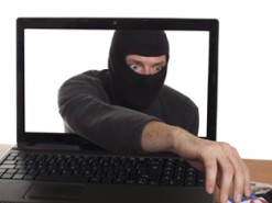 Жінка віддала 2 800 гривень за віртуальні автозапчастини