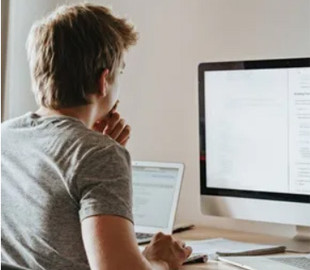 Війна "виселила" з України понад 50 тисяч айтішників: дослідження показало динаміку