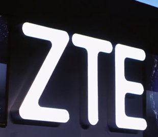 Хроника разрушений: китайский производитель смартфонов теряет миллиарды из-за санкций США