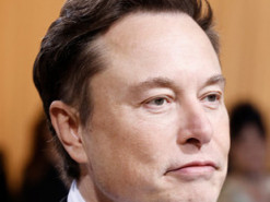 Ілон Маск хоче вчетверо підняти ціну за підписку на Twitter для знаменитостей та політиків