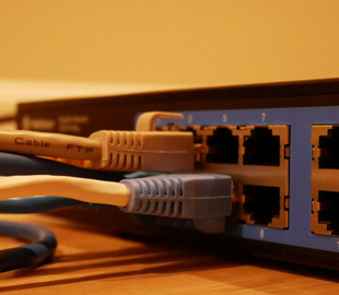 Роутери українців таємно майнять криптовалюту: все через діру в безпеці