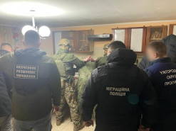 На Закарпатті прикордонники затримали організатора каналу переправлення нелегалів