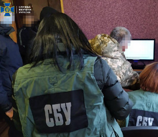 Закликали до терактів та захоплення Сумщини: СБУ оголосила в розшук російського посадовця та ексжурналіста